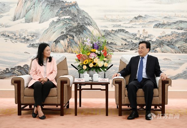 公牛配资 信长星会见美国沃尔玛客人